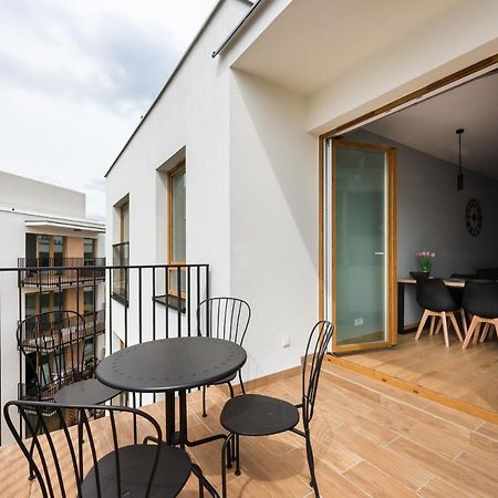 Wola Skwer Sunny Apartment Варшава Екстериор снимка