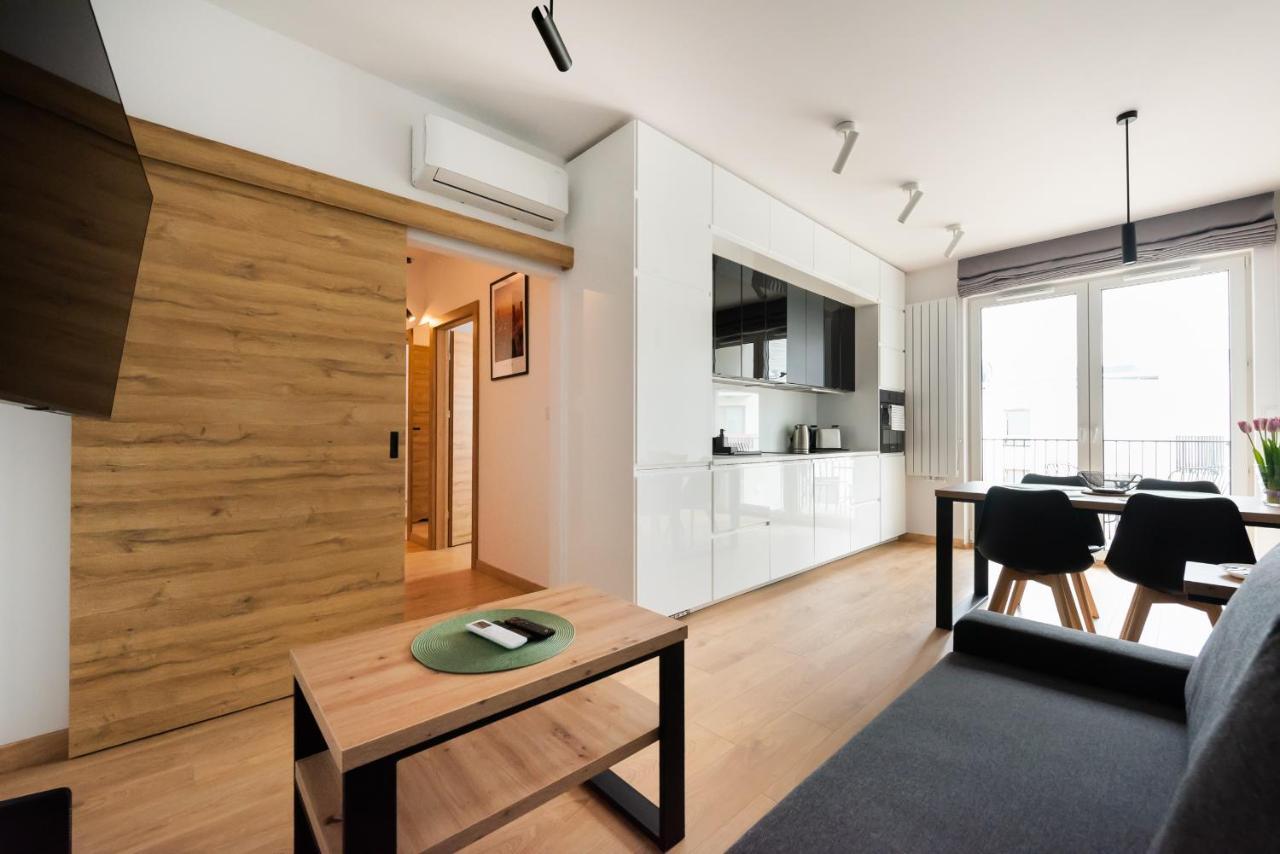 Wola Skwer Sunny Apartment Варшава Екстериор снимка