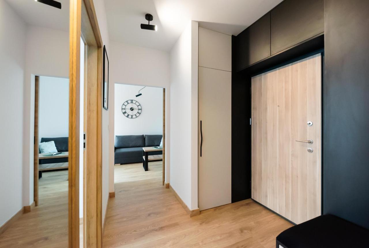 Wola Skwer Sunny Apartment Варшава Екстериор снимка