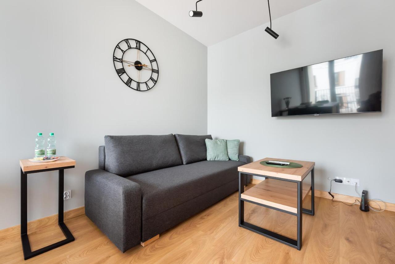 Wola Skwer Sunny Apartment Варшава Екстериор снимка
